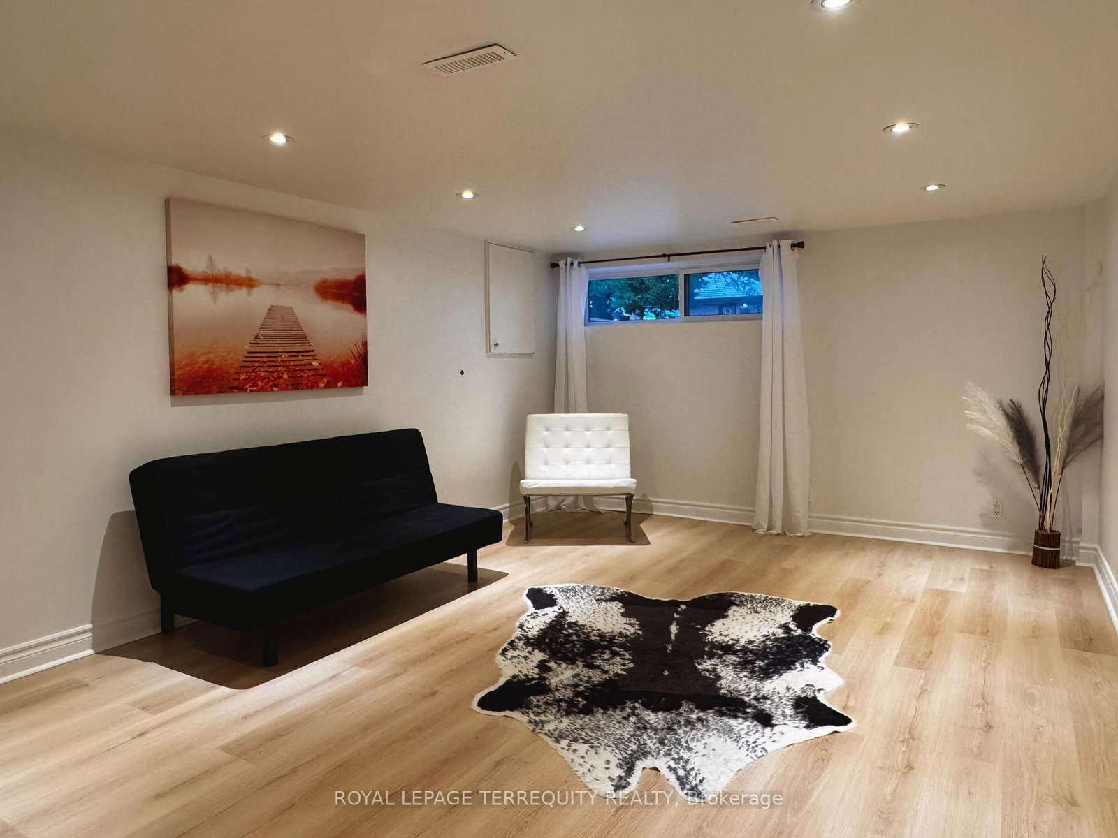 154 Sedgemount Drive • Toronto, ON photo 17