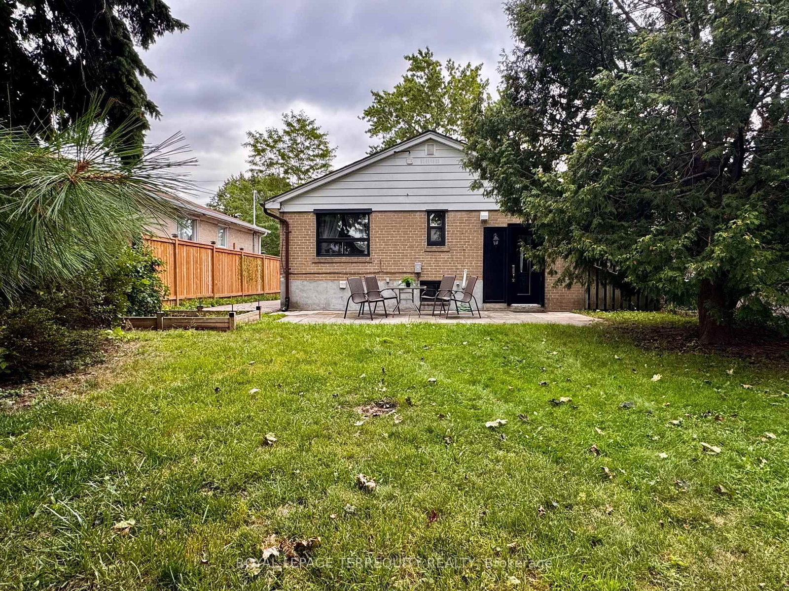154 Sedgemount Drive • Toronto, ON photo 24