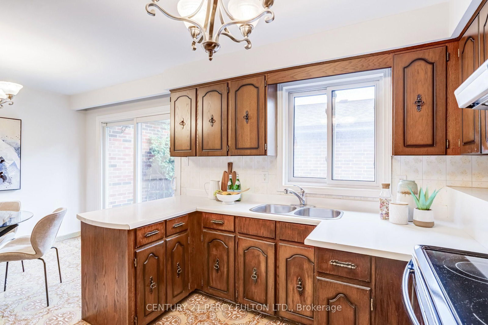 46 Cedar Drive • Toronto, ON photo 19