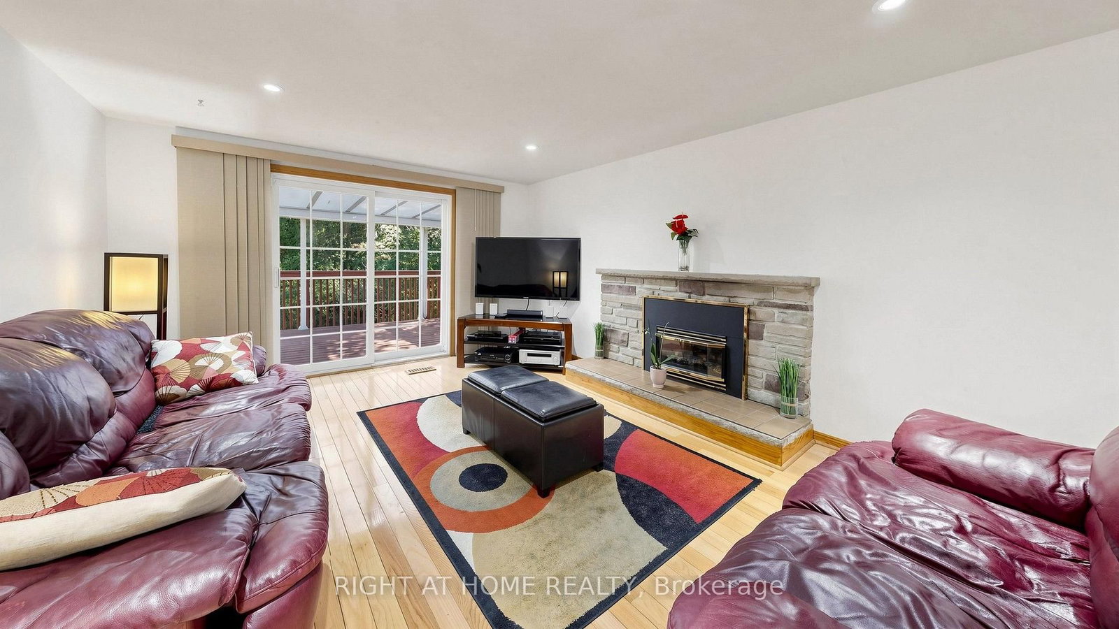 15 Skyridge Road • Toronto, ON photo 12