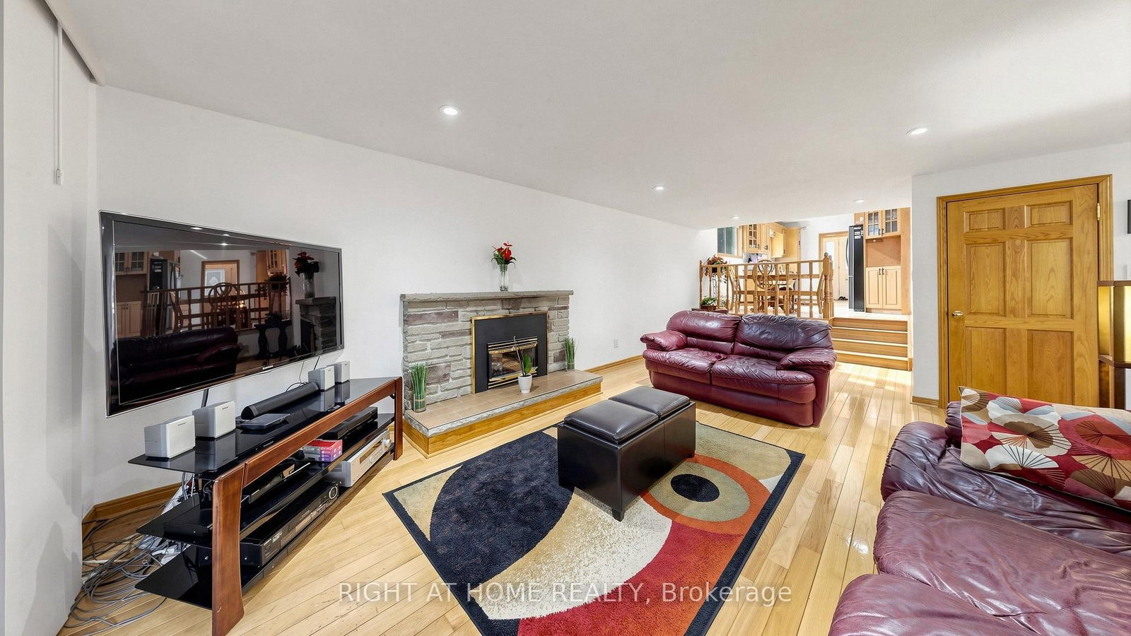 15 Skyridge Road • Toronto, ON photo 14