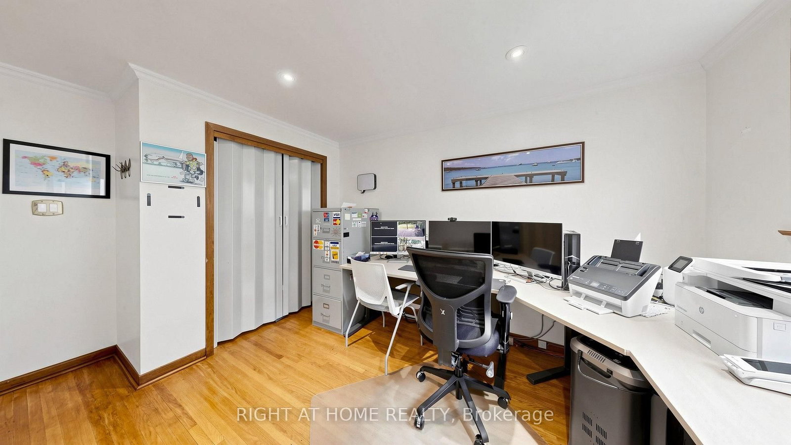 15 Skyridge Road • Toronto, ON photo 22