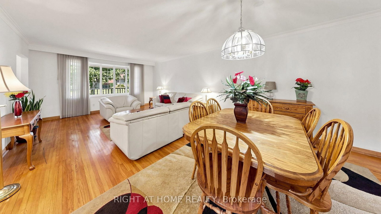 15 Skyridge Road • Toronto, ON photo 9