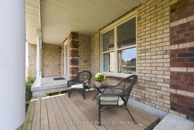 76 Foster Creek Drive • Clarington, ON photo 5