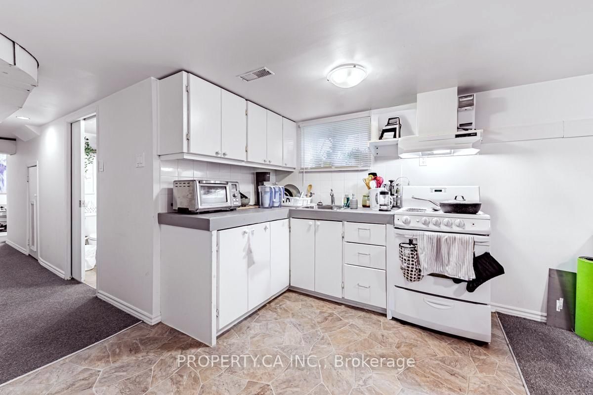 133 Drayton Avenue • Toronto, ON photo 18