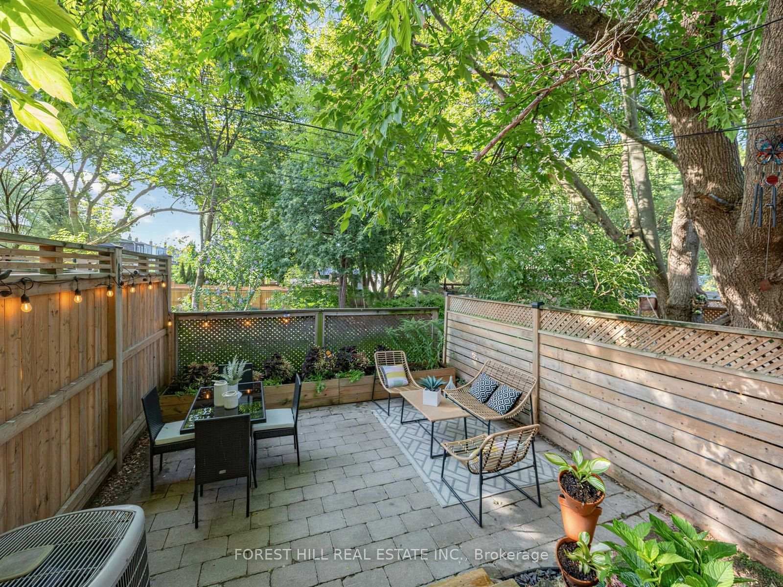 2375 Gerrard Street E • Toronto, ON photo 25
