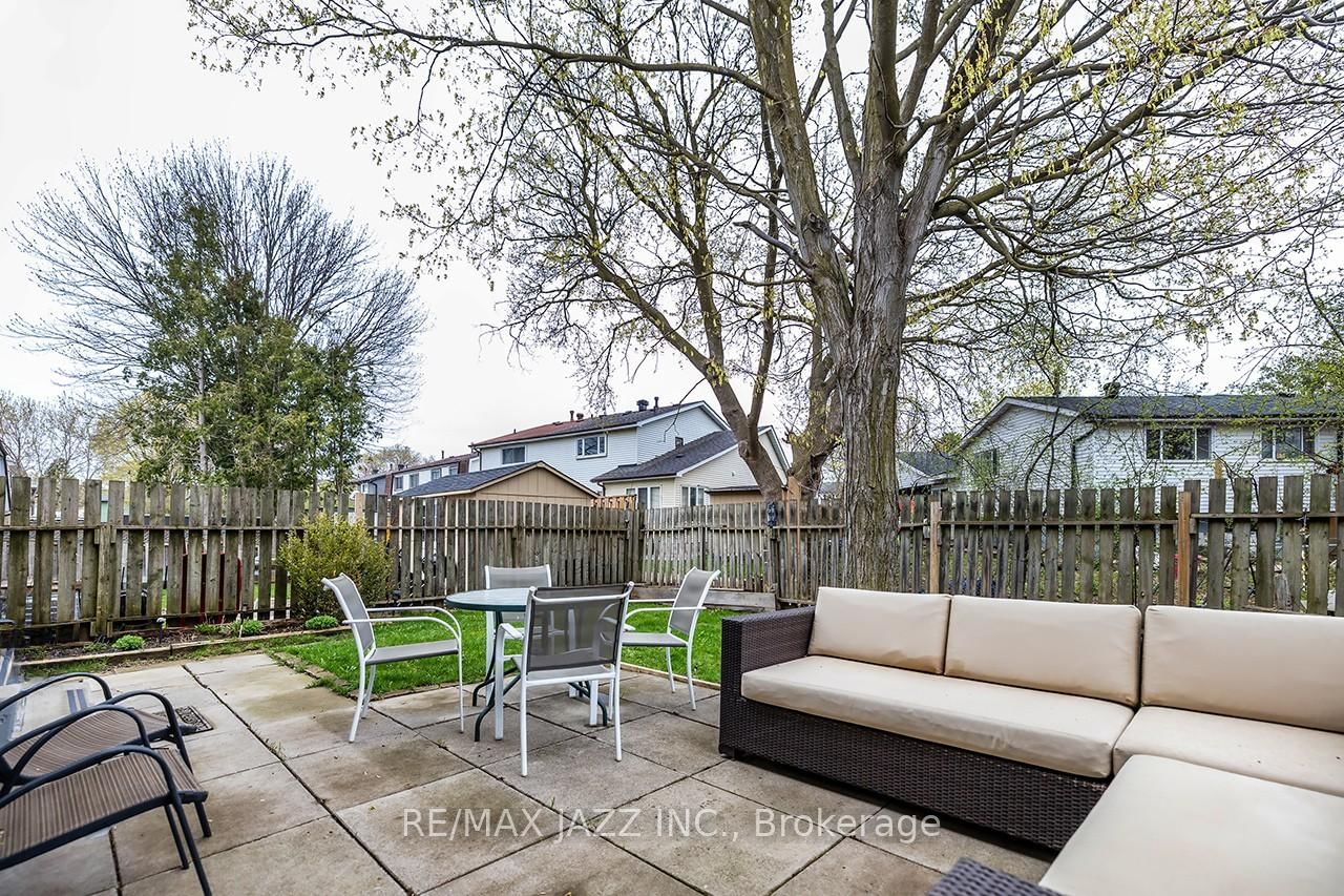 1347 Mary Street N • Oshawa, ON photo 40