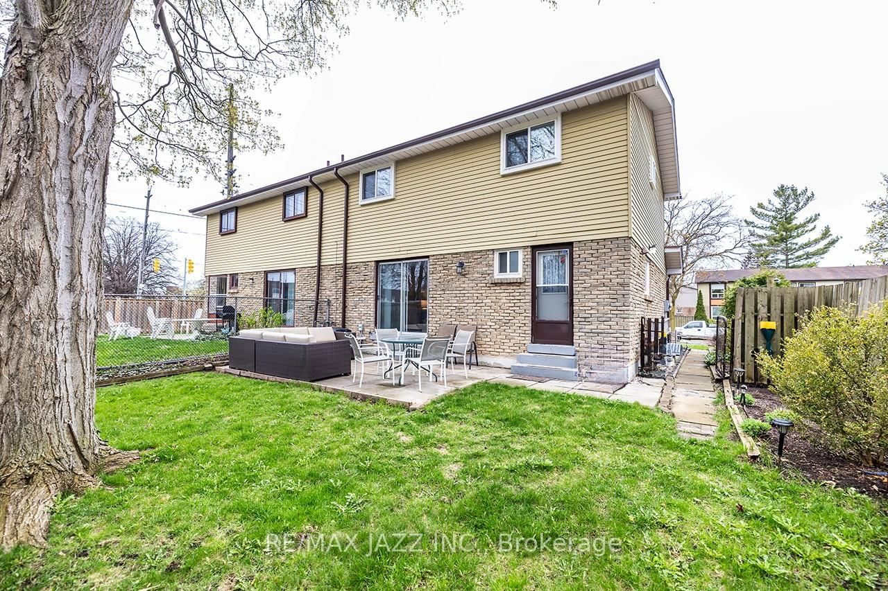 1347 Mary Street N • Oshawa, ON photo 42