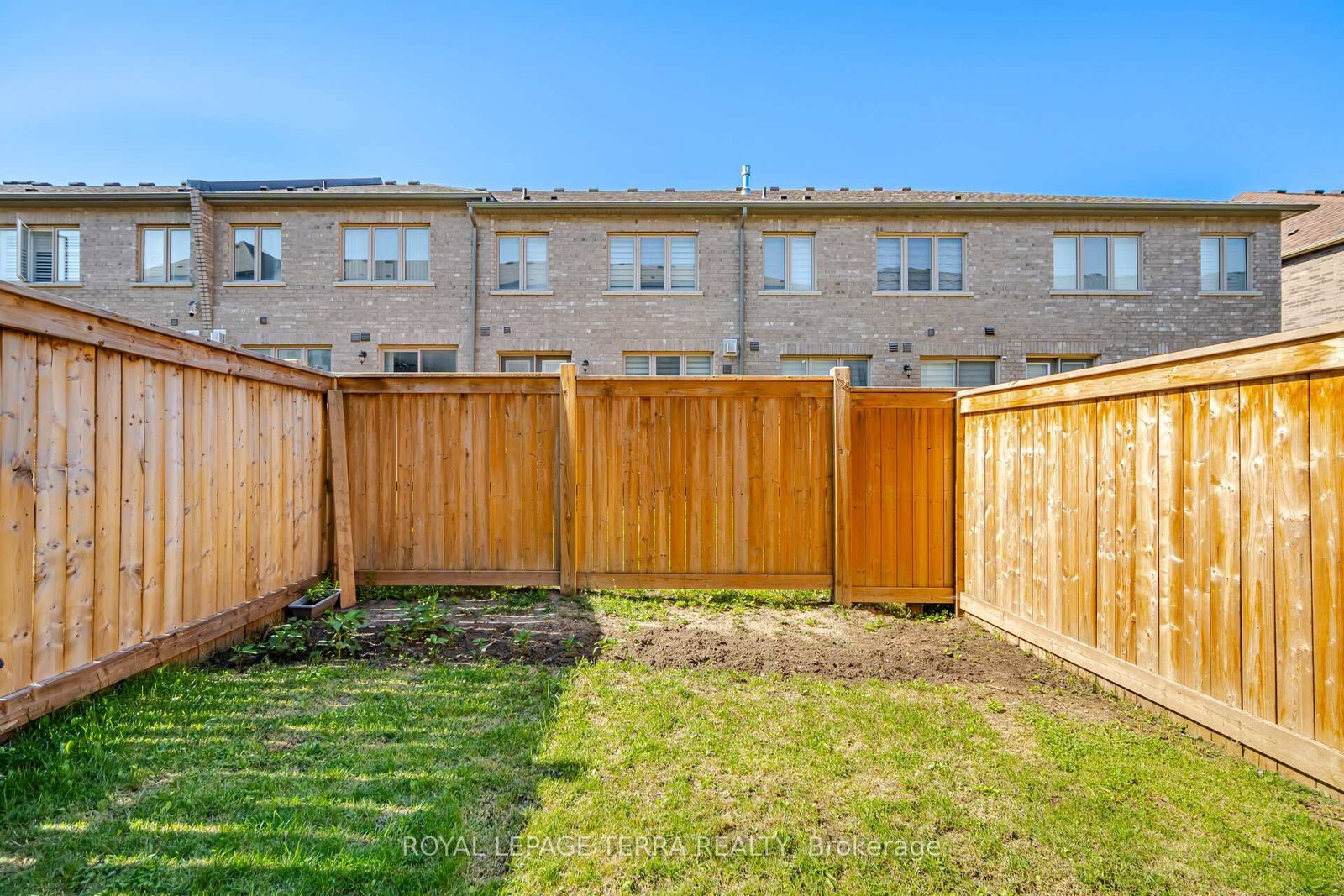 38 Hallmark Way • Whitby, ON photo 39