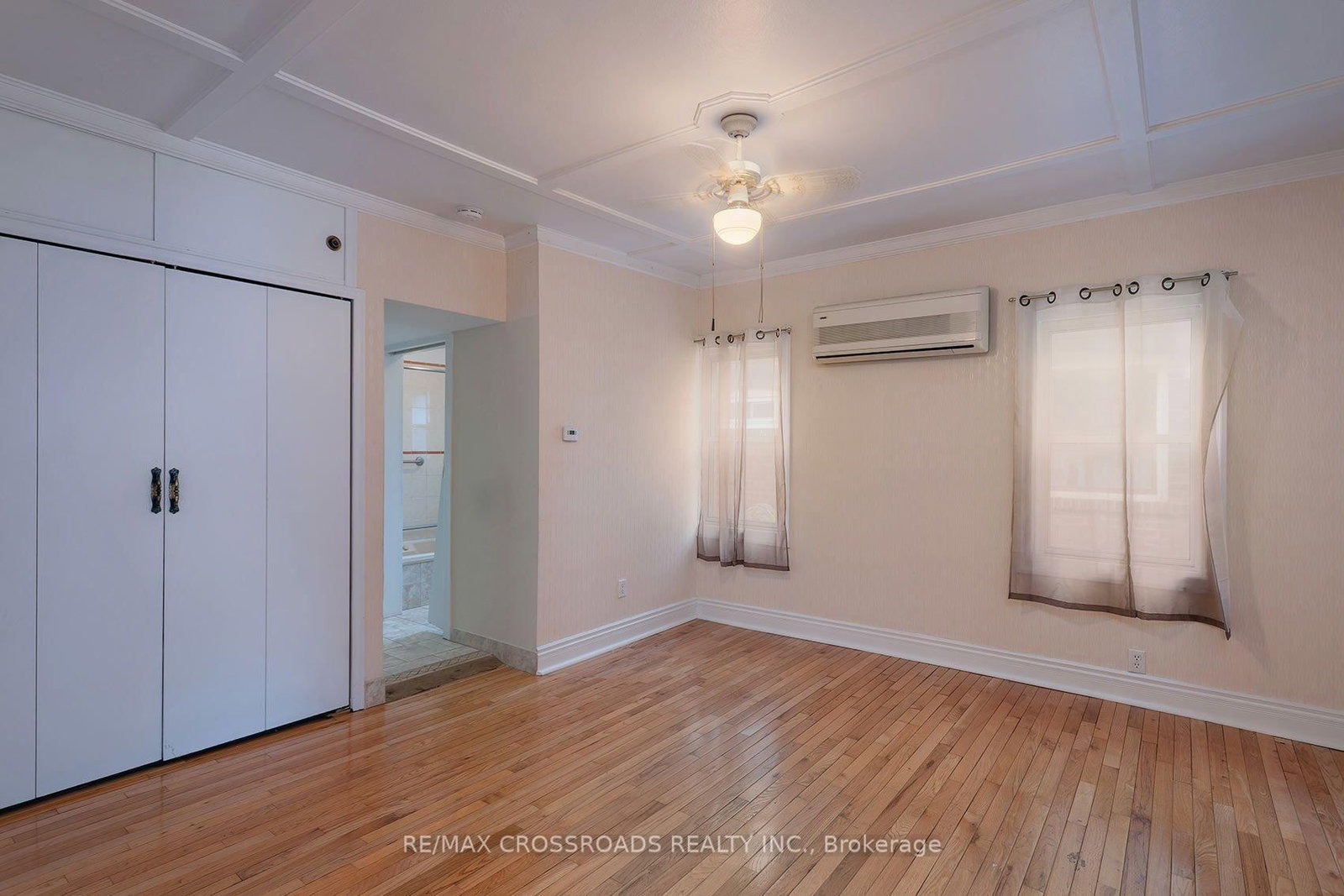 218 Gledhill Avenue • Toronto, ON photo 13