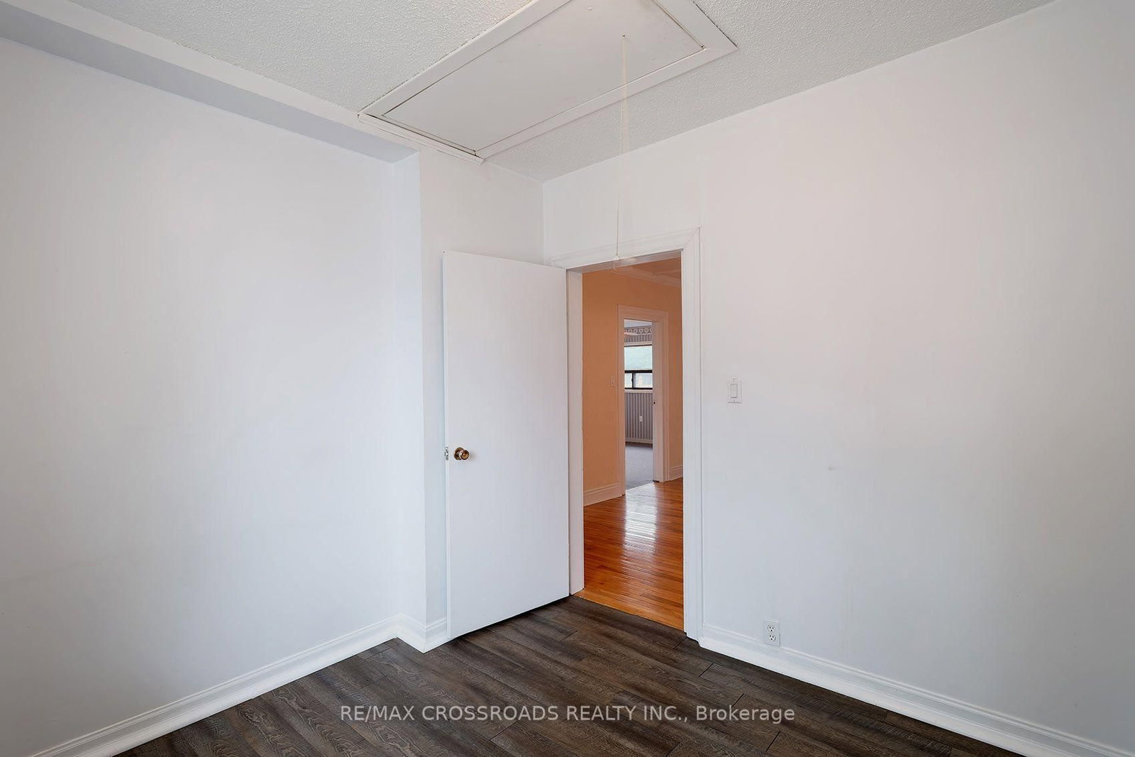 218 Gledhill Avenue • Toronto, ON photo 19