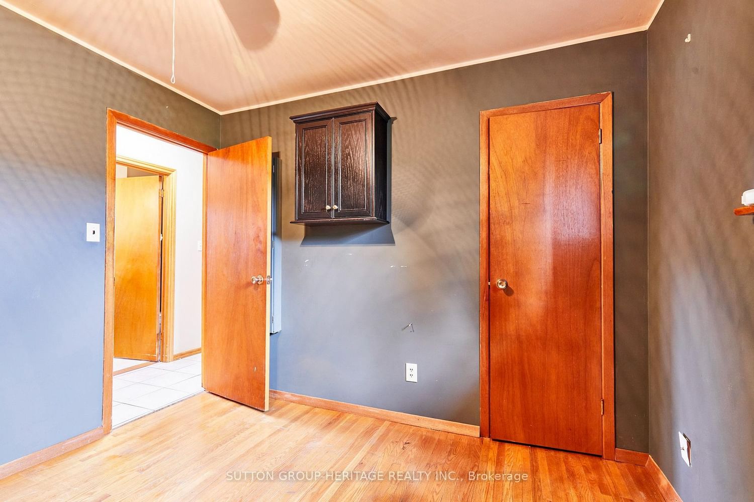 208 Farewell Street • Oshawa, ON photo 18