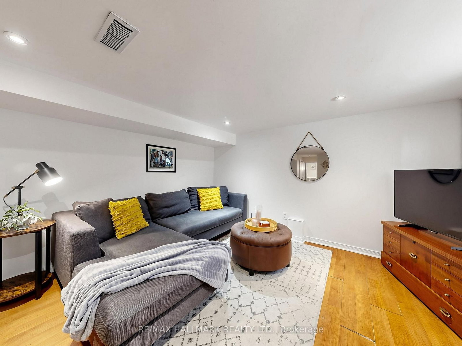 108 Knox Avenue • Toronto, ON photo 31