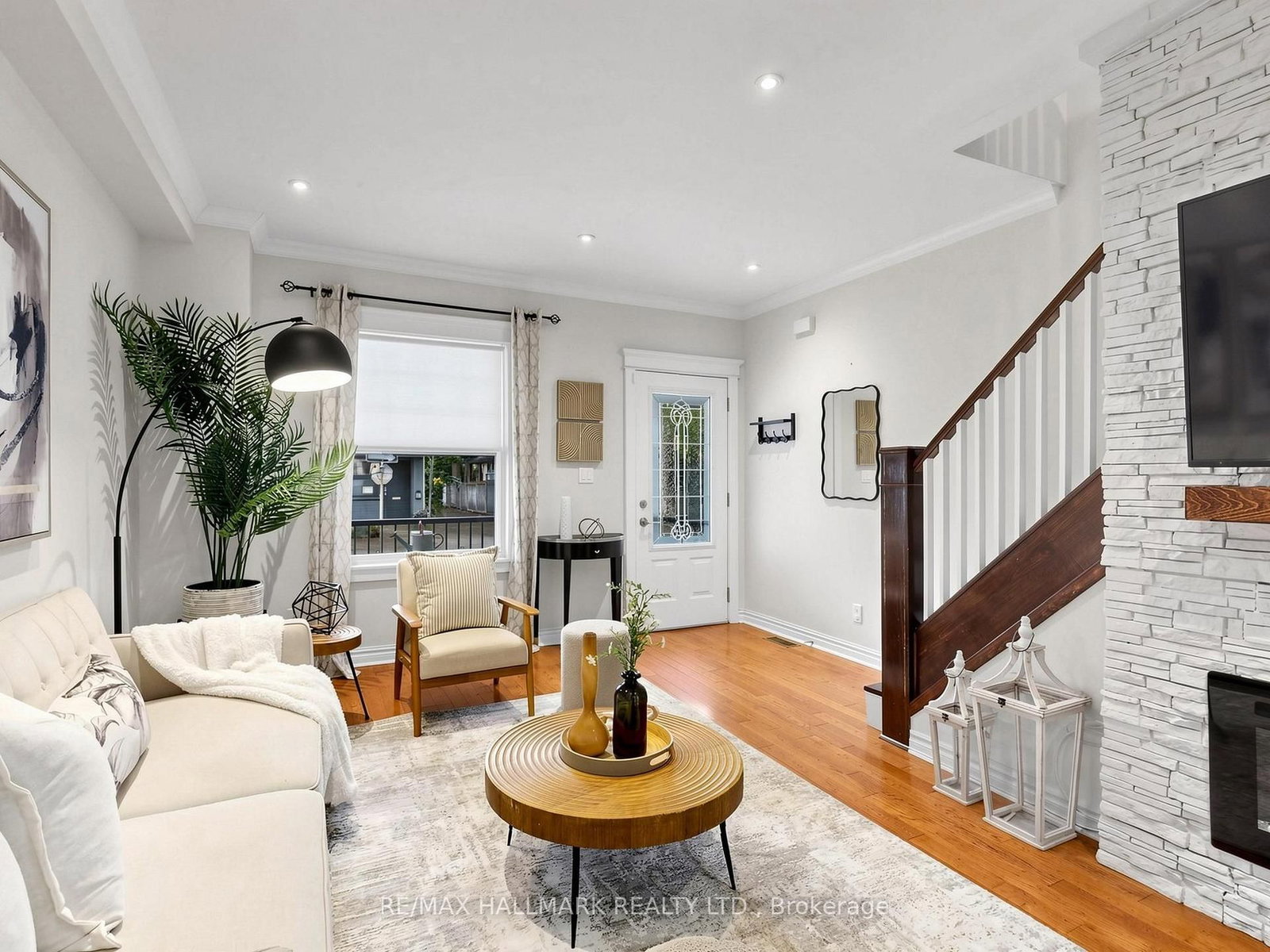 108 Knox Avenue • Toronto, ON photo 9