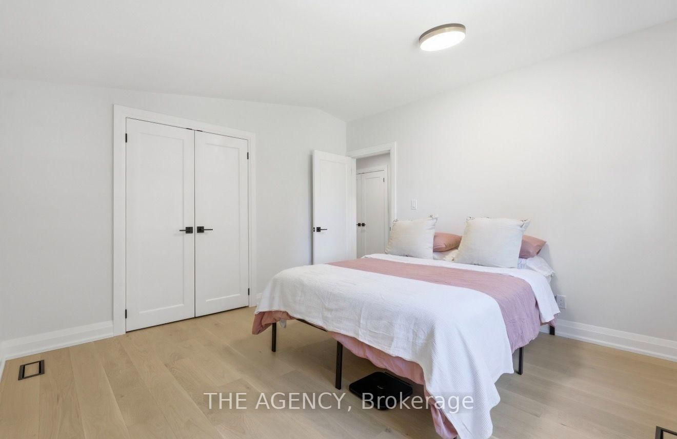 364 Adelaide Avenue E • Oshawa, ON photo 18