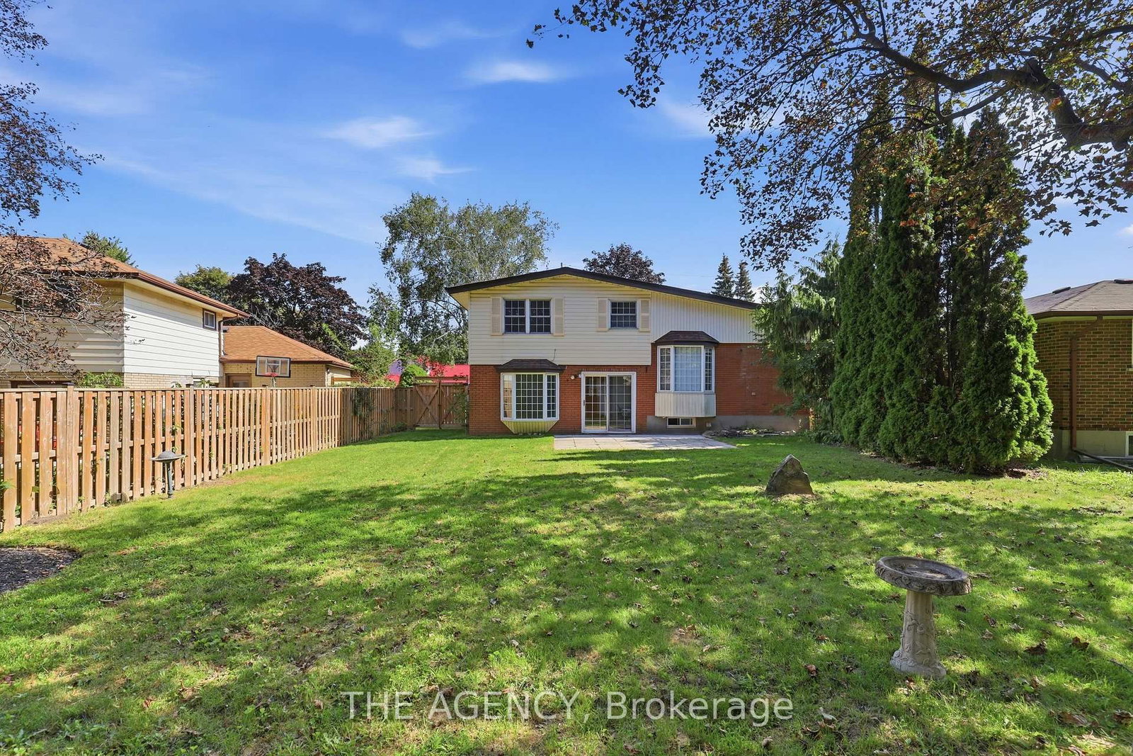 364 Adelaide Avenue E • Oshawa, ON photo 32