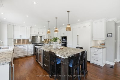 5 Craig Court • Clarington, ON photo 8