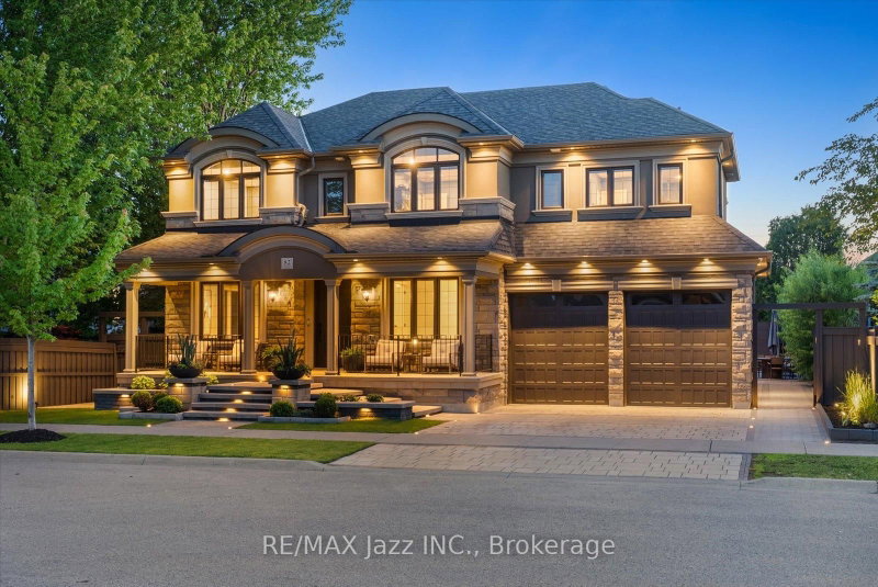 82 Bridlewood Boulevard