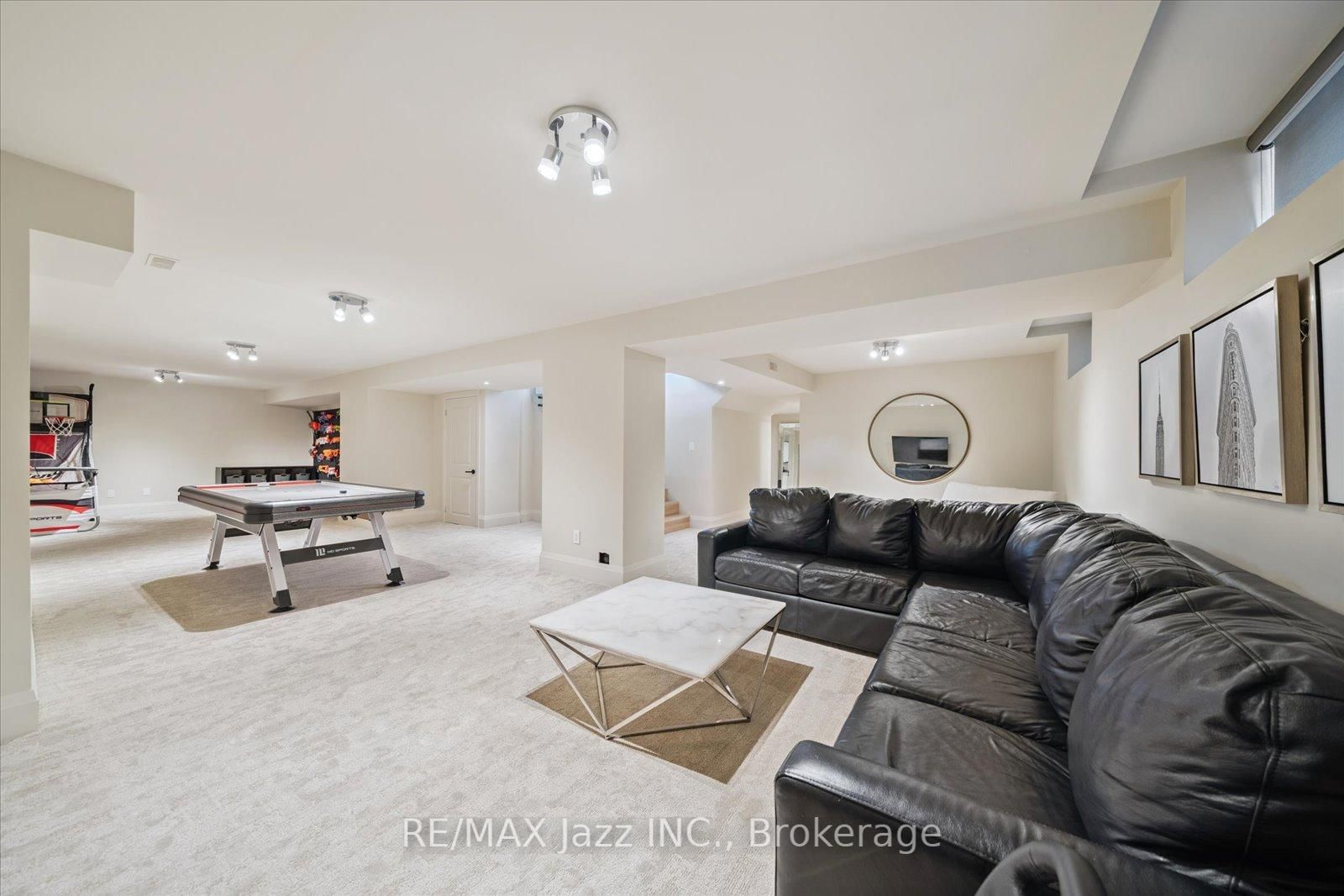 82 Bridlewood Blvd, Whitby, view 36