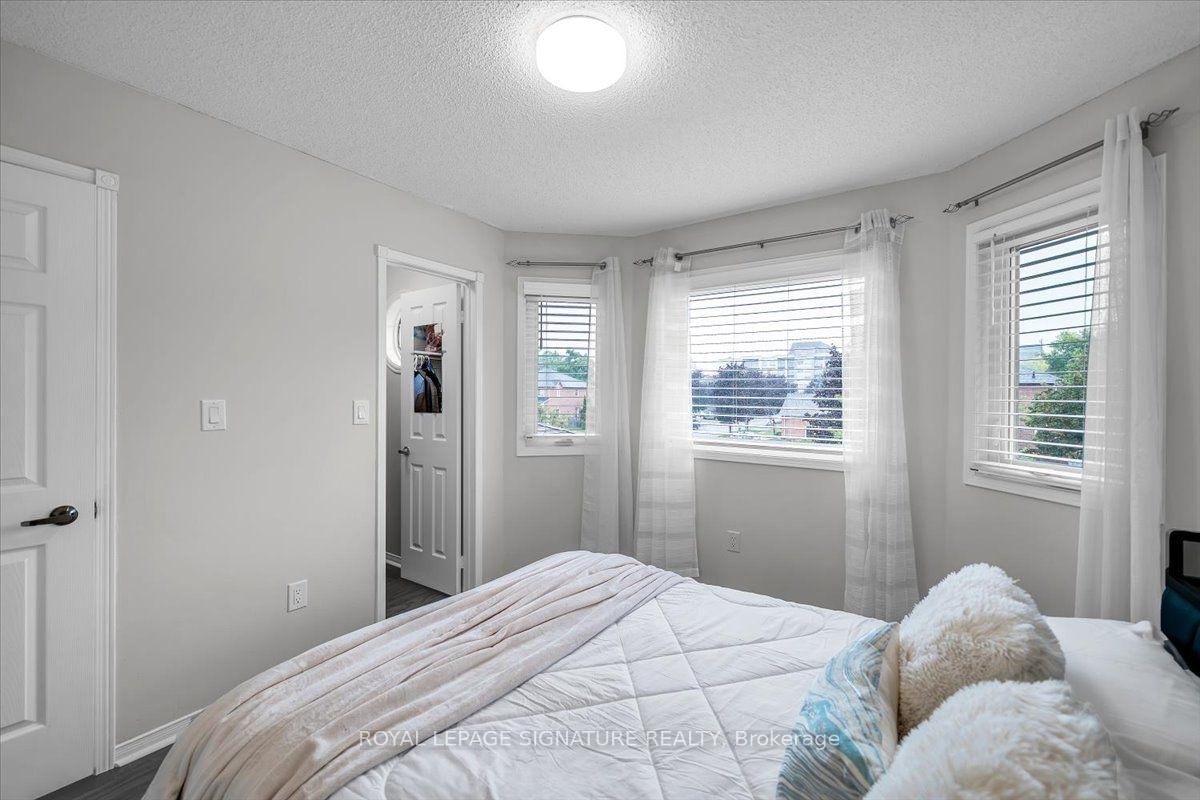 3 Griffen Place • Whitby, ON photo 31