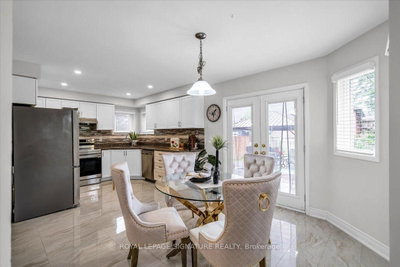3 Griffen Place • Whitby, ON photo 8