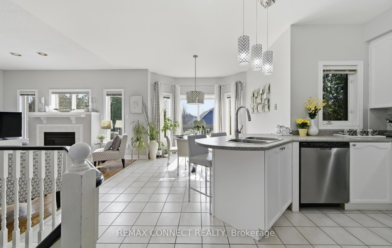 2361 Southcott Road • Pickering, ON photo 13