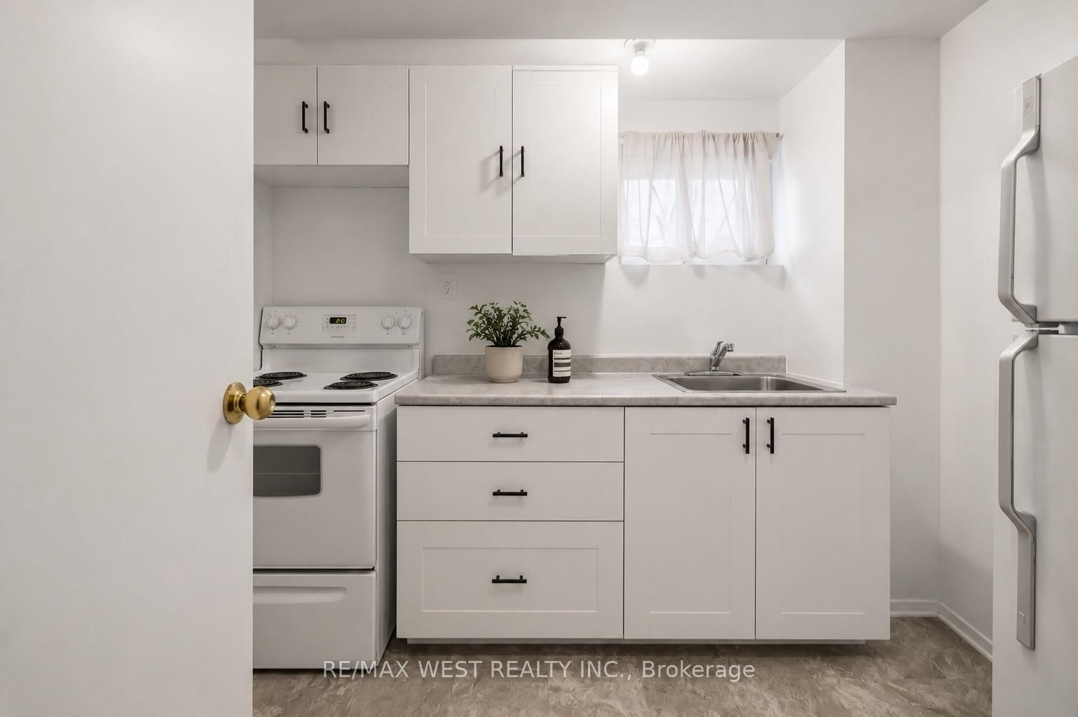 62 Littleleaf Drive • Toronto, ON photo 13