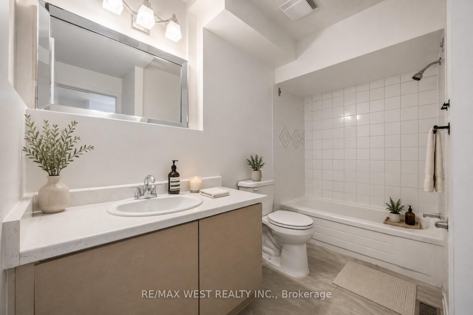 62 Littleleaf Drive • Toronto, ON photo 20