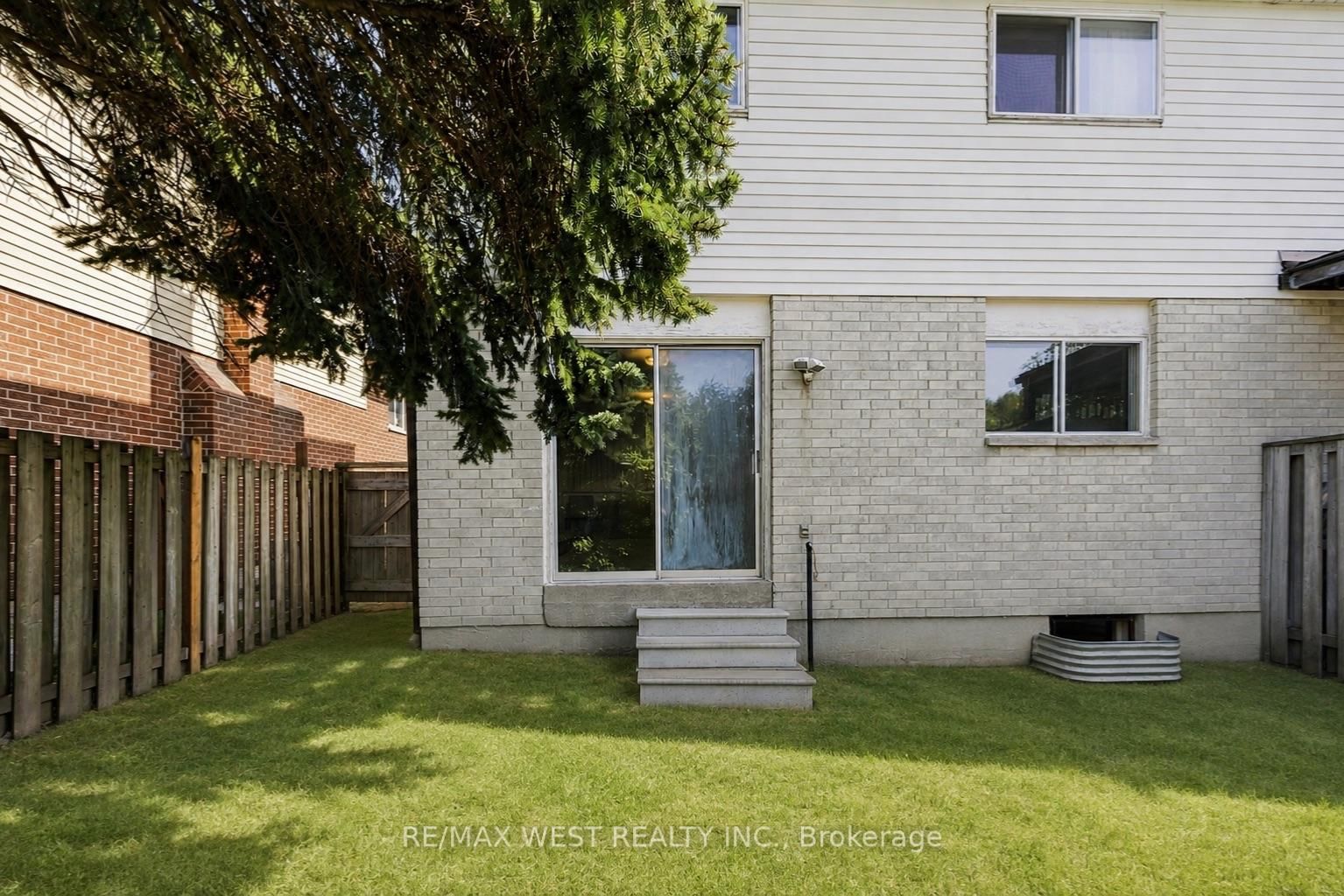 62 Littleleaf Drive • Toronto, ON photo 25