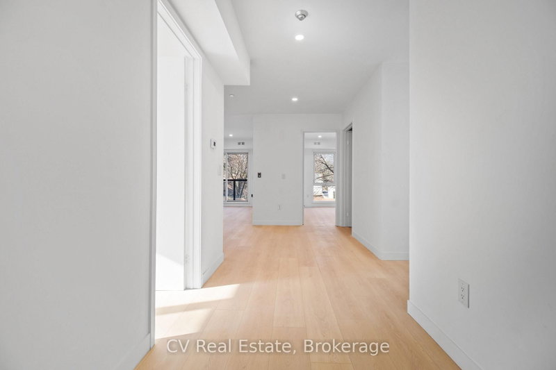 402 - 61 Orchard Park Drive