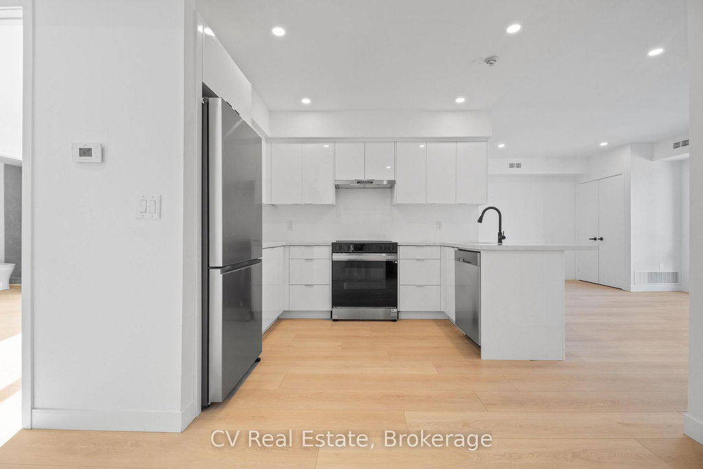 402 - 61 Orchard Park Drive 5