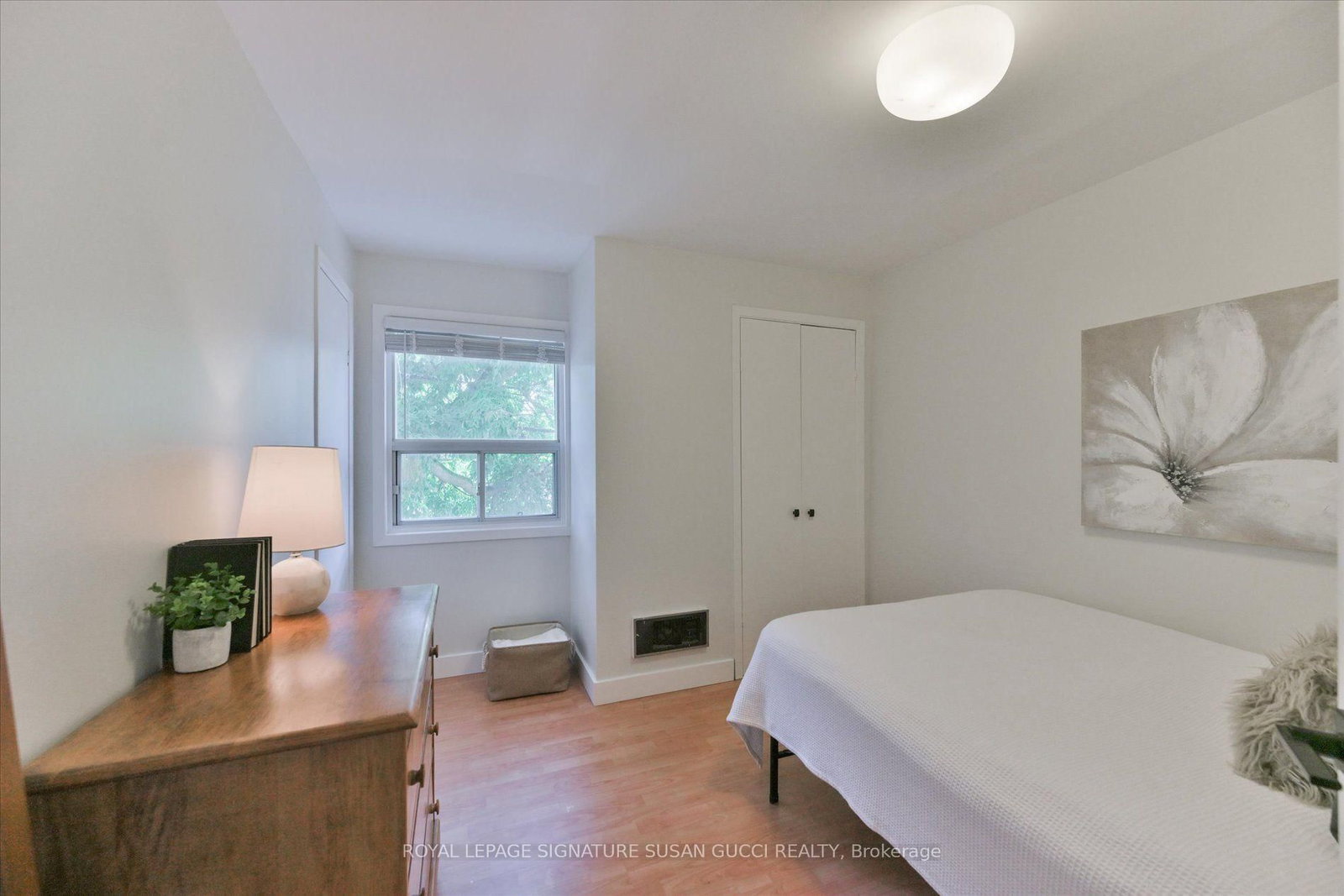 2 Sutherland Avenue • Toronto, ON photo 27