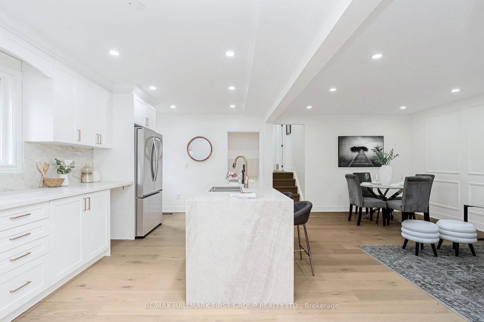 969 Applegrove Avenue • Oshawa, ON photo 8