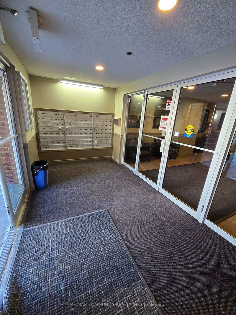 5235 Finch Ave E photo 4