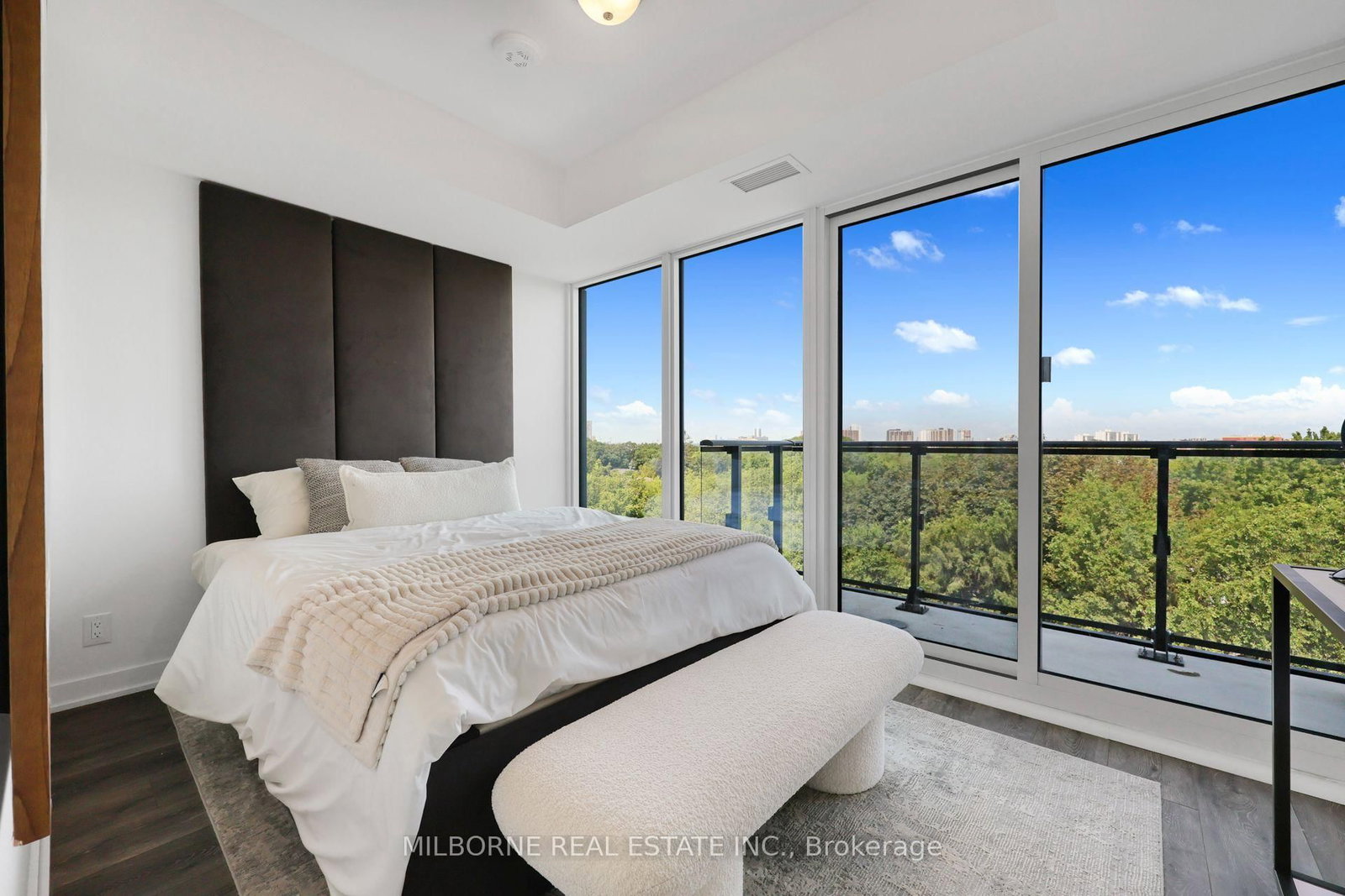 2 Manderley Drive • #701 • Toronto, ON photo 7