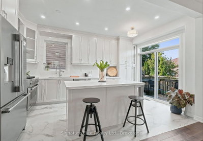 151 Harbourside Drive • Whitby, ON photo 8