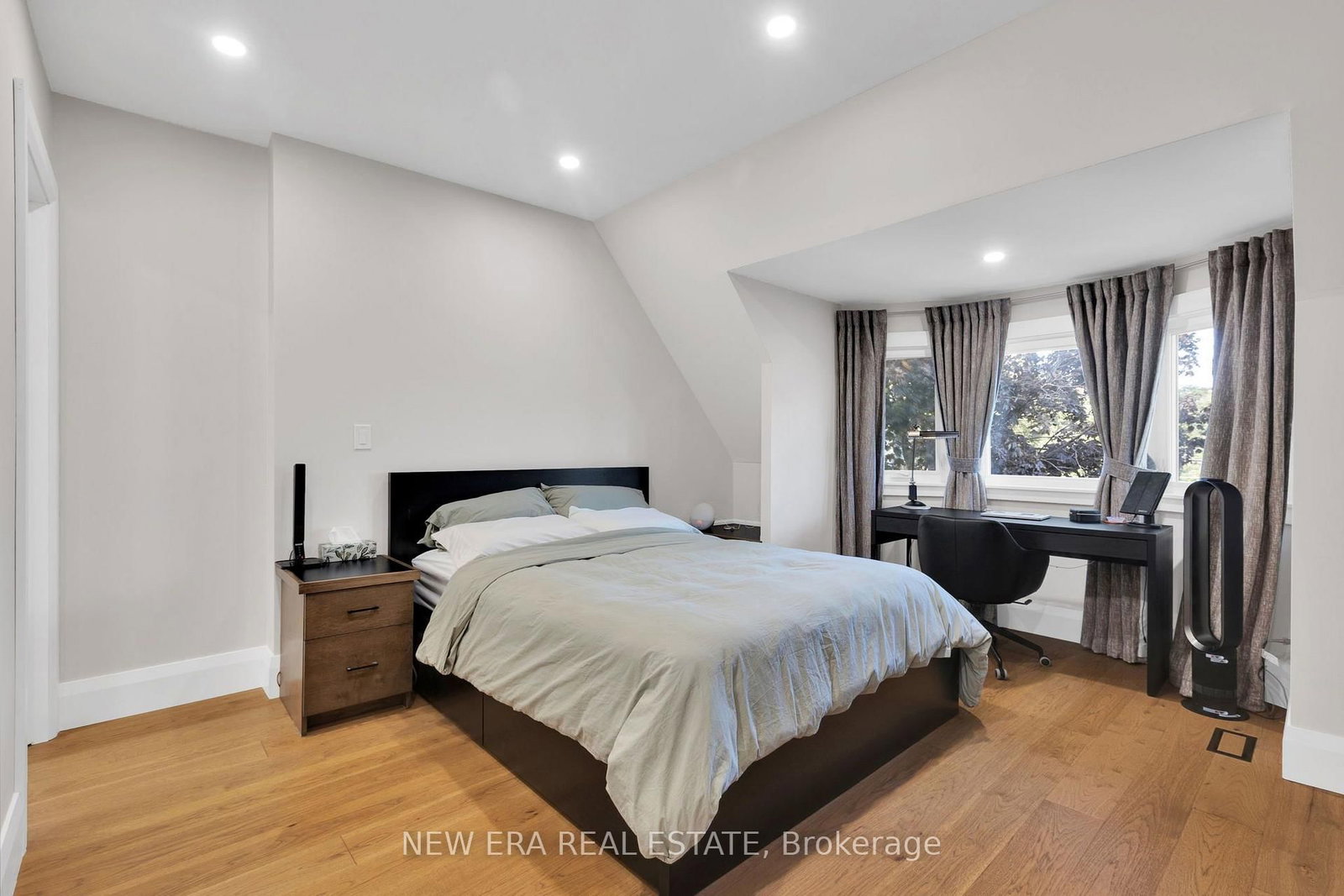 360 Woodbine Avenue • Toronto, ON photo 27