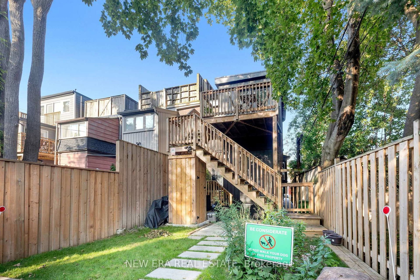 360 Woodbine Avenue • Toronto, ON photo 50