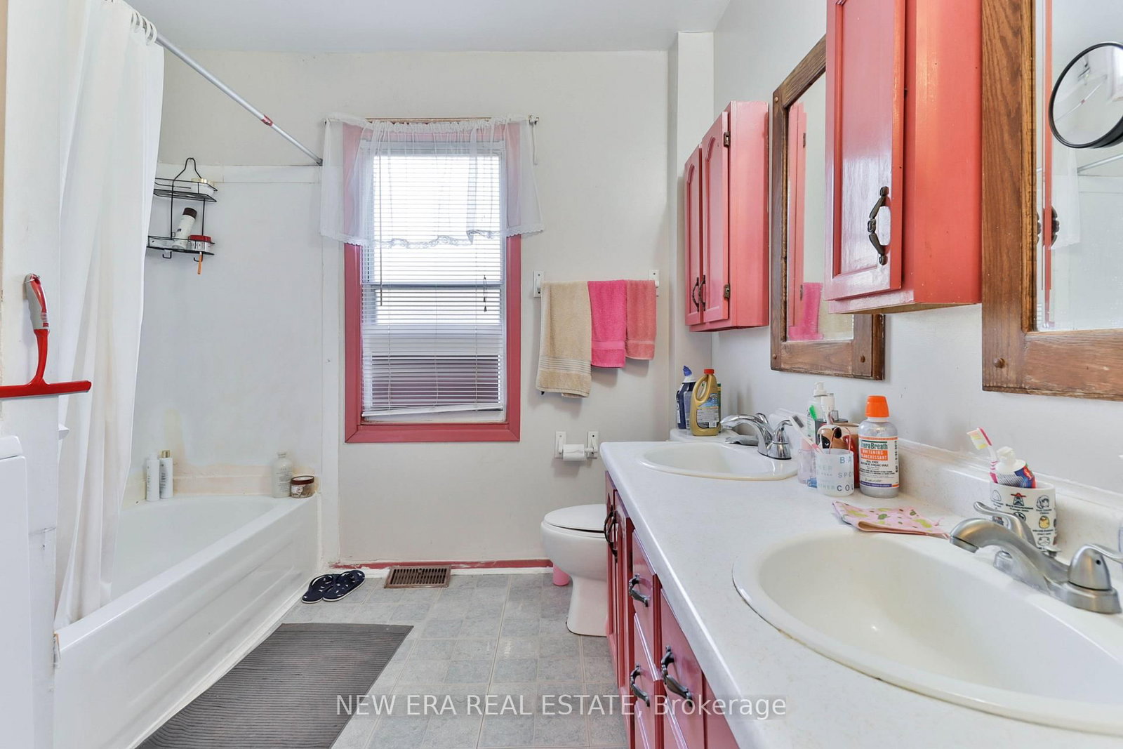 17 Bobmar Road • Toronto, ON photo 32