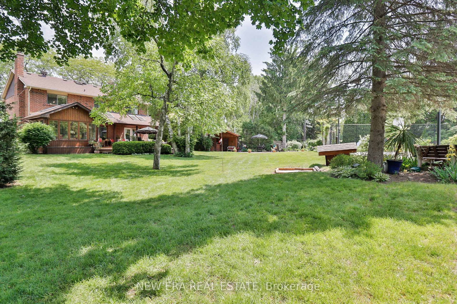 17 Bobmar Road • Toronto, ON photo 9