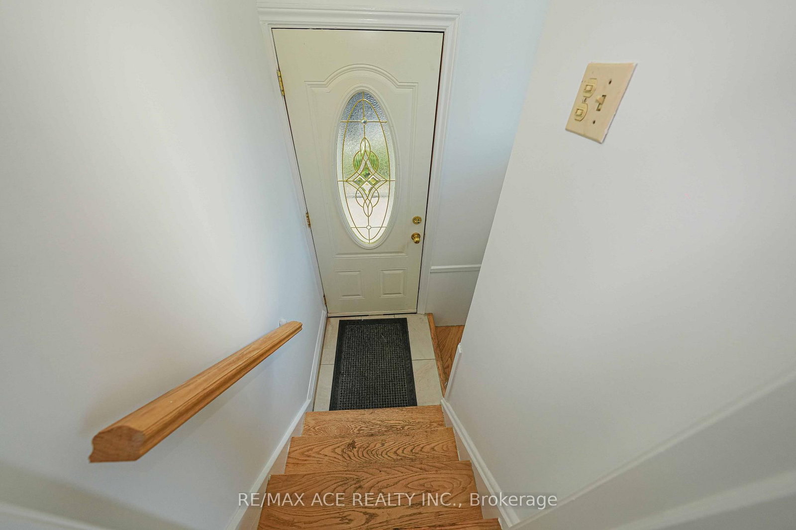 59 Lilian Drive • Toronto, ON photo 14