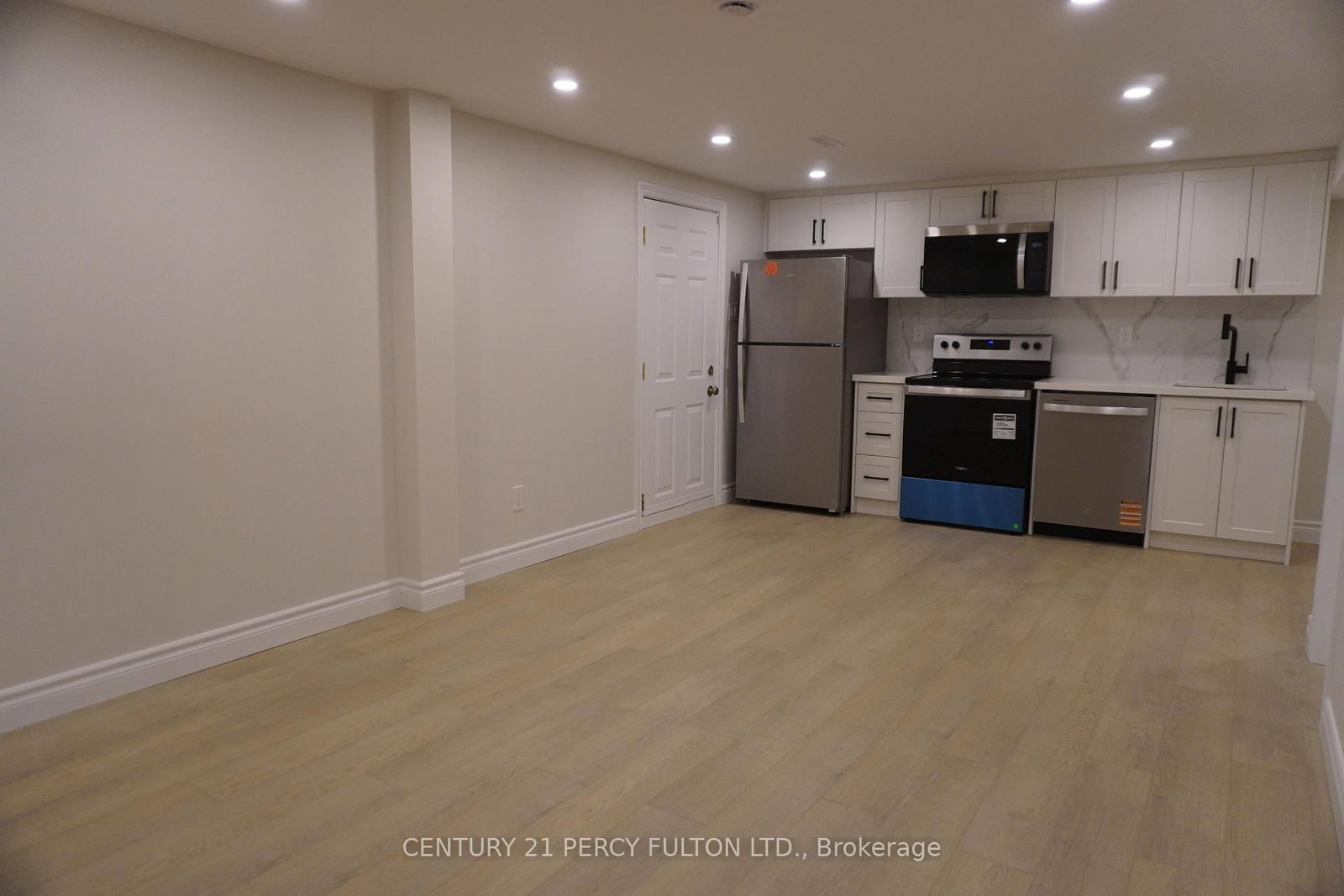 Bsmt - 2 Pitfield Road, Toronto 4