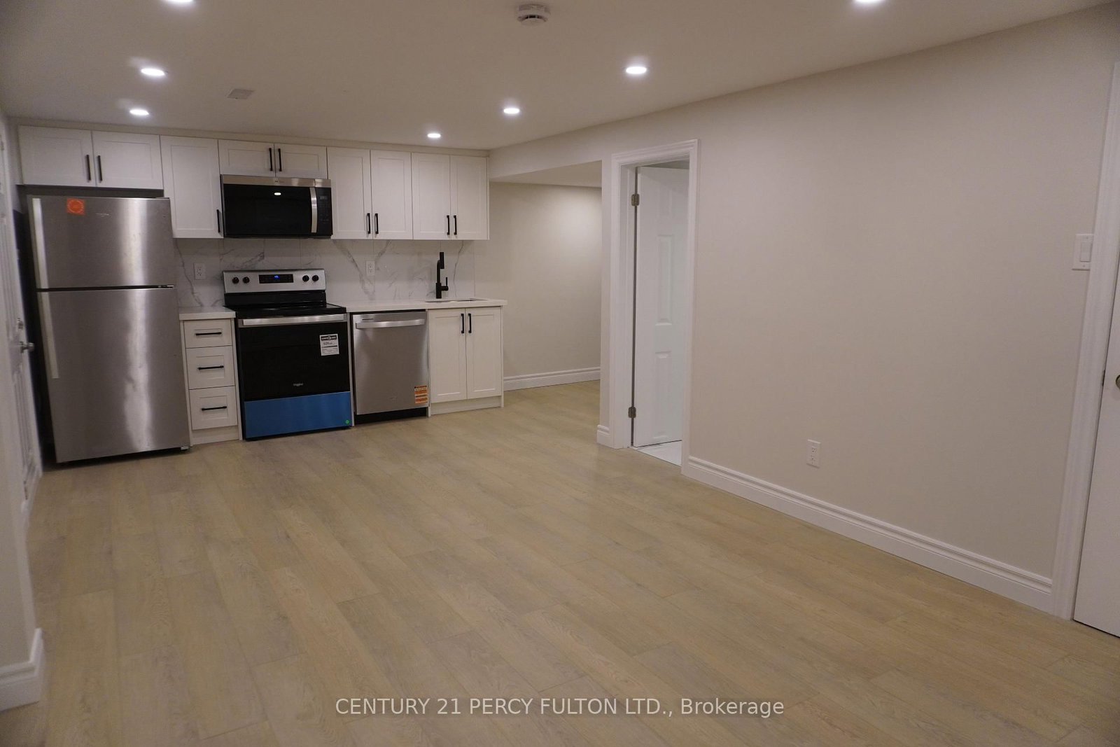 Bsmt - 2 Pitfield Road, Toronto 5