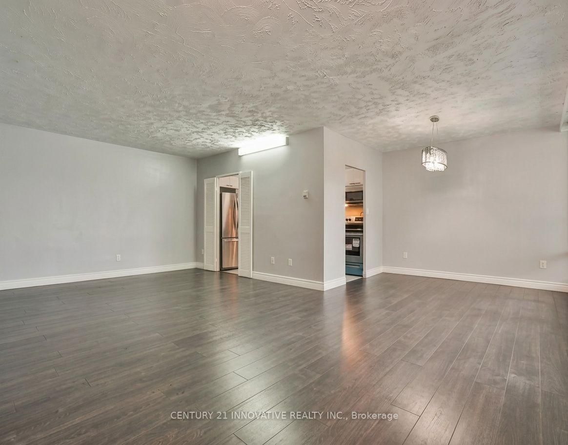 1 Massey Square • #609 • Toronto, ON photo 18