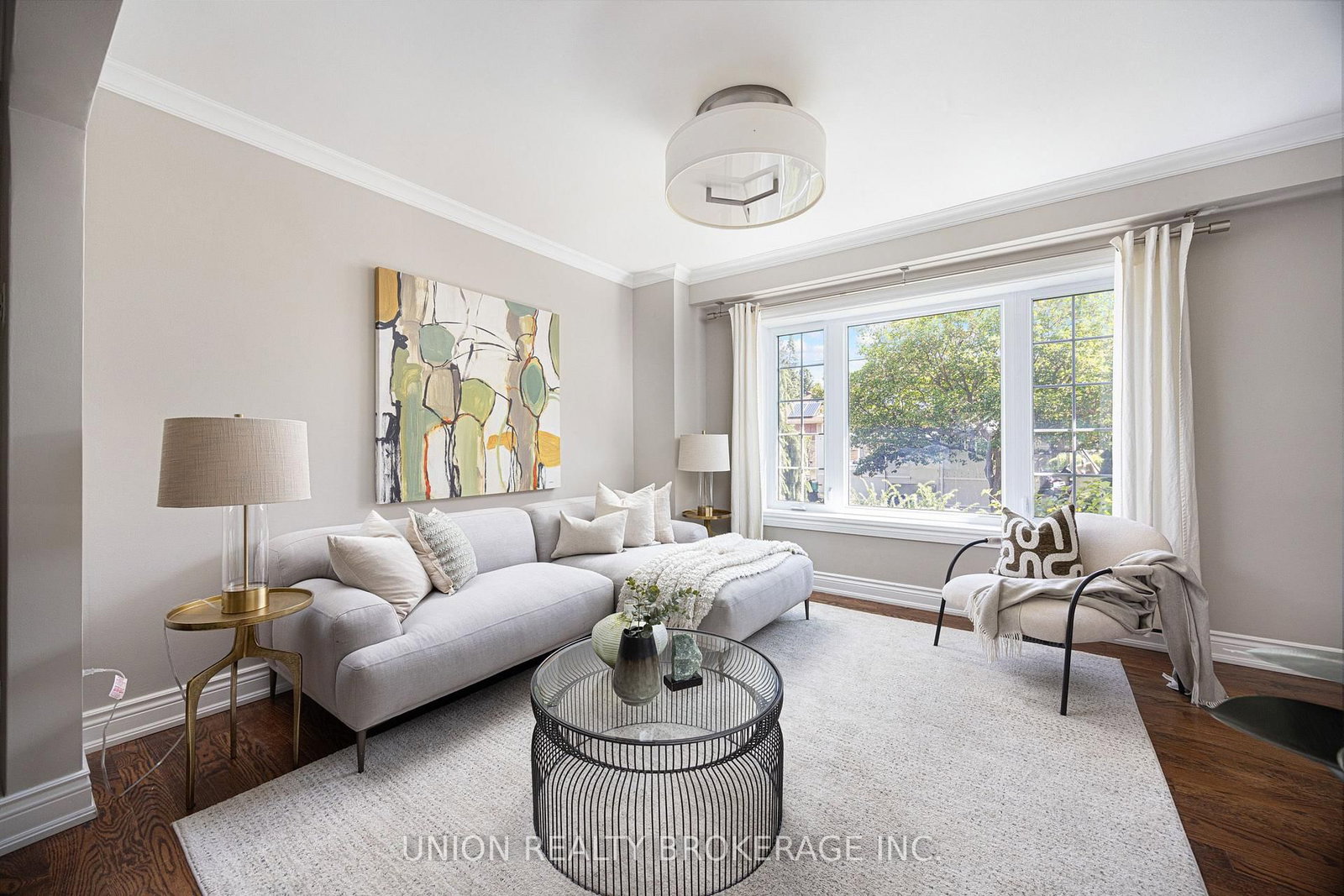 38 Scarborough Heights Boulevard • Toronto, ON photo 3