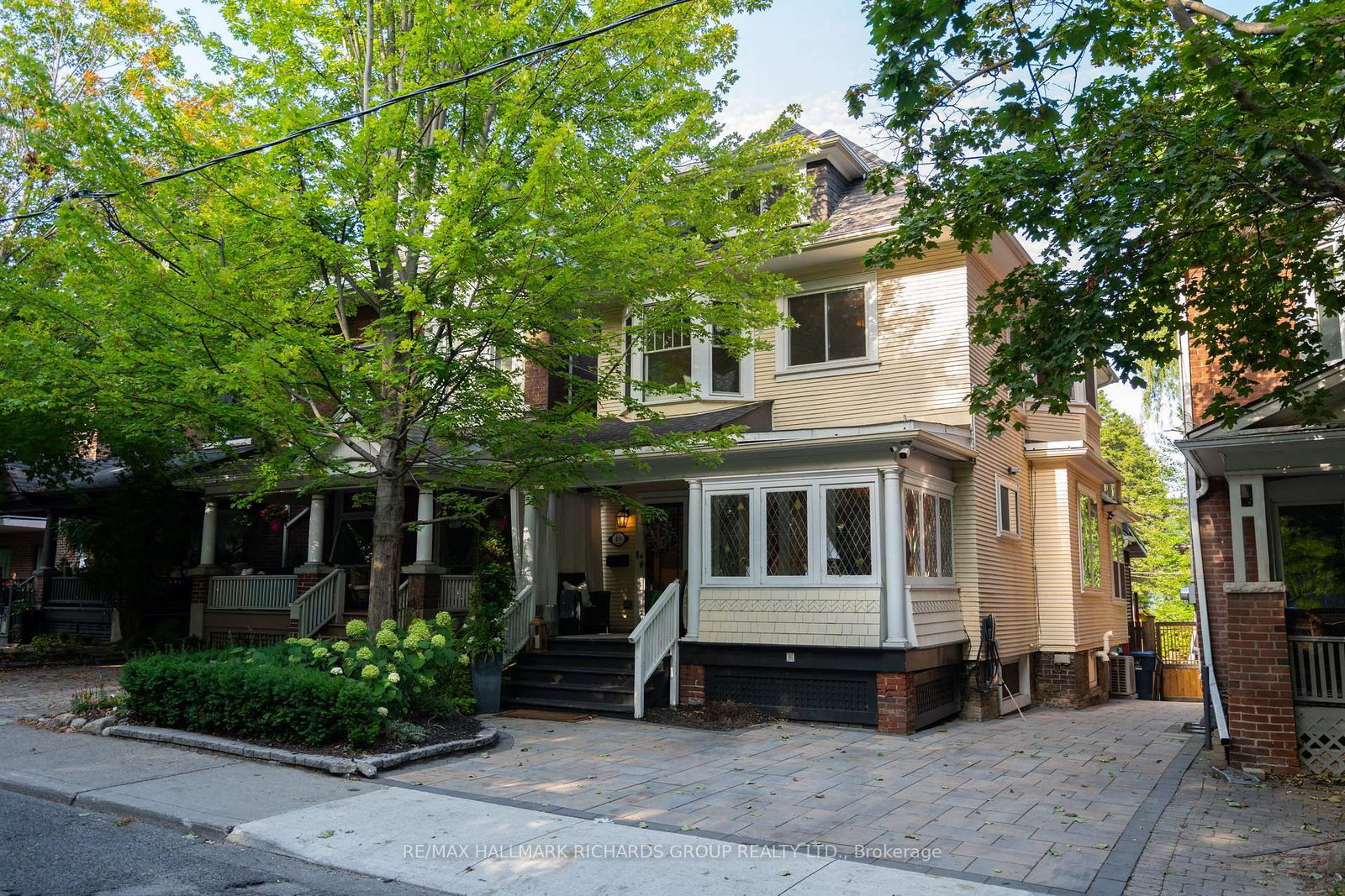 49 Lee Avenue • Toronto, ON photo 1