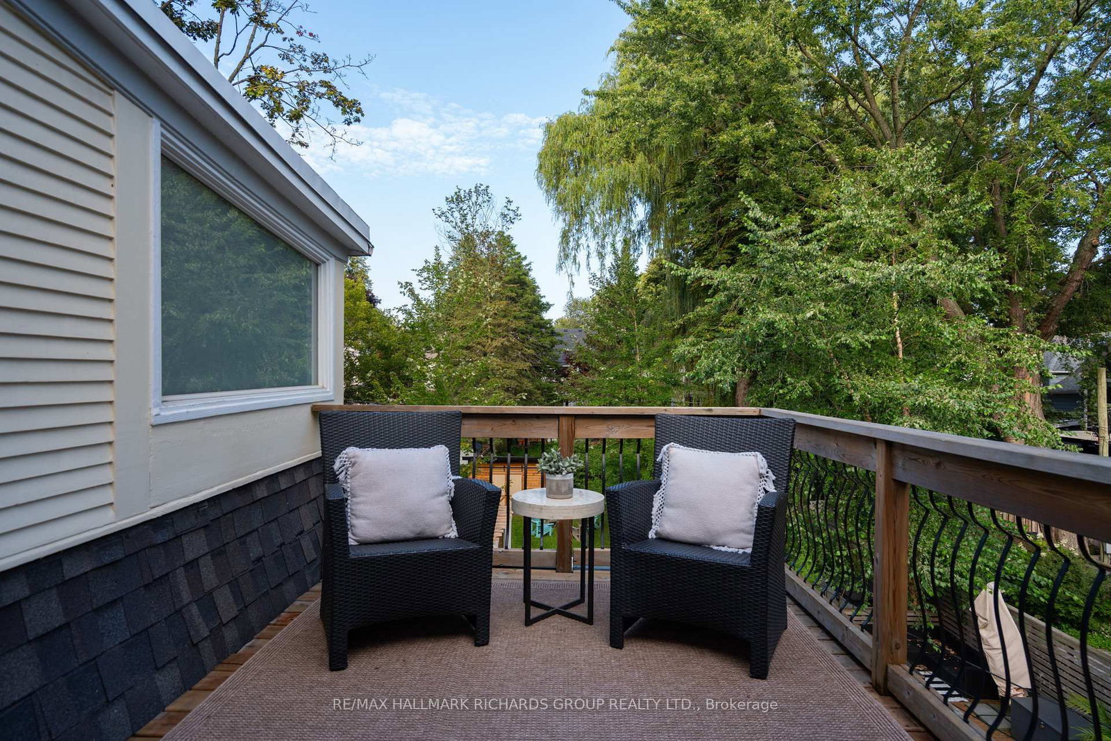 49 Lee Avenue • Toronto, ON photo 16