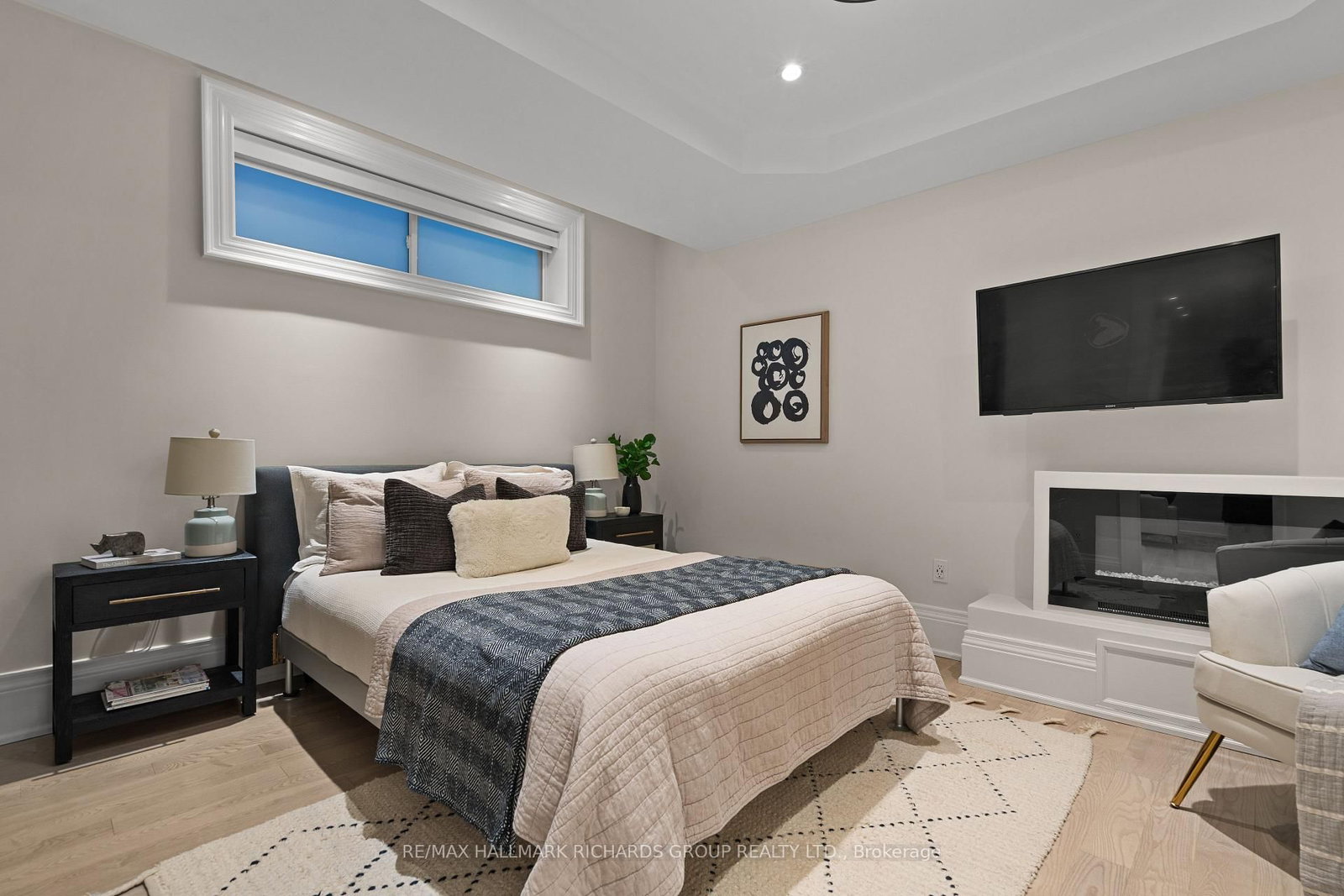 49 Lee Avenue • Toronto, ON photo 24
