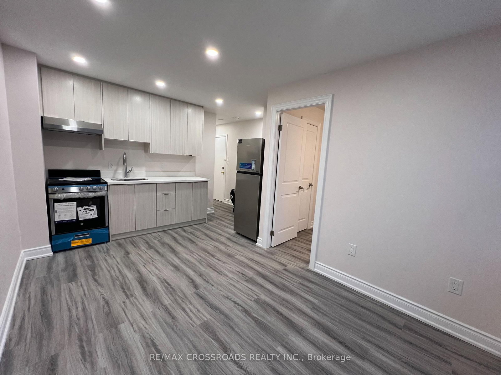 APT 1 - 1324B GERRARD Street E, Toronto 2