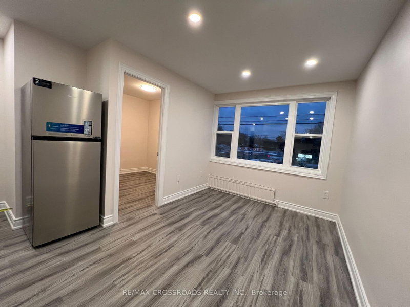 APT 1 - 1324B GERRARD Street E